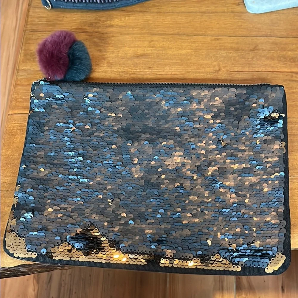 Stella & Dot Sequin Wine Glass Clutch - Picture 2 of 3